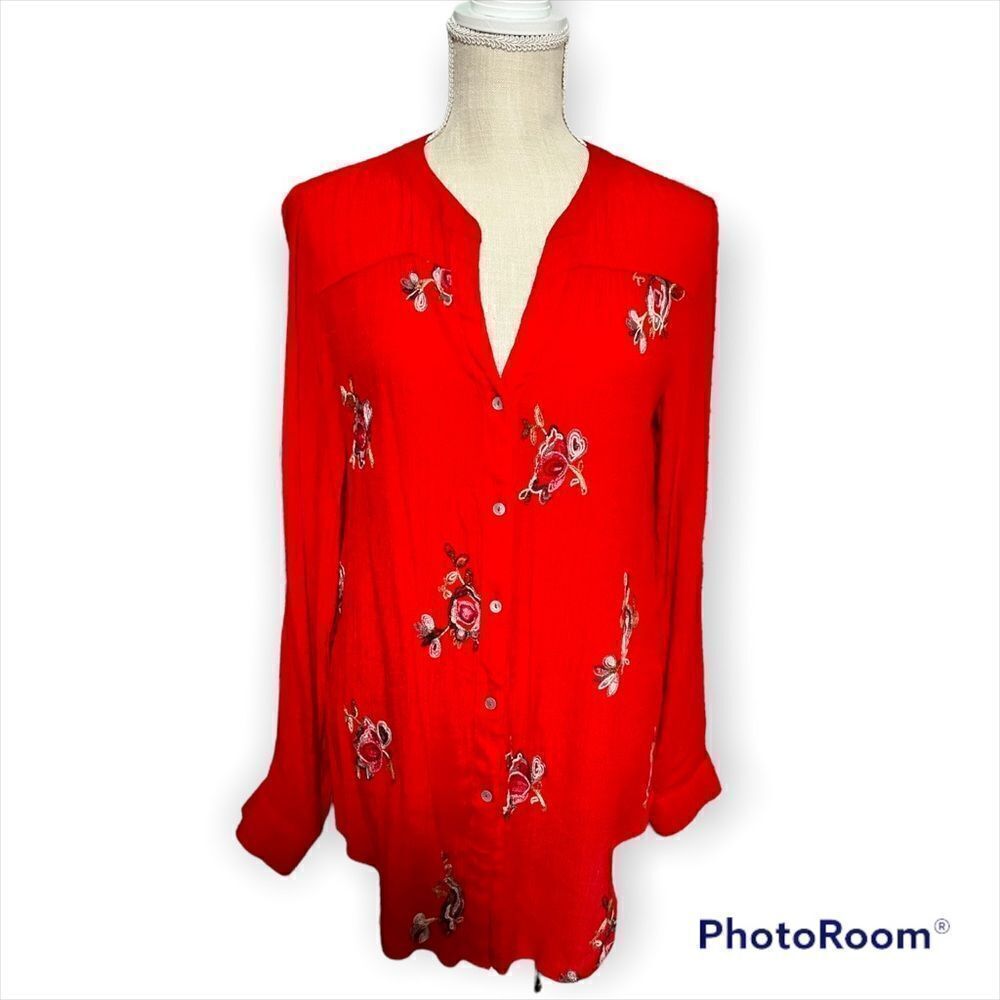 Zac & Rachael red floral button down long sleeves top